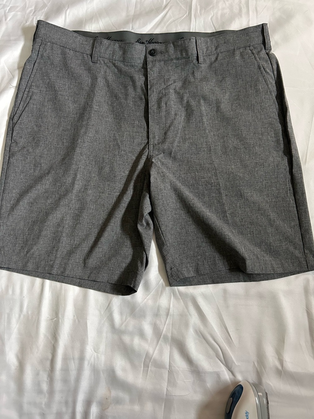 Men’s Ben Hogans Golf Shorts Size 40 Flat Front  9 1/2 Inseam Light Gray EUC
